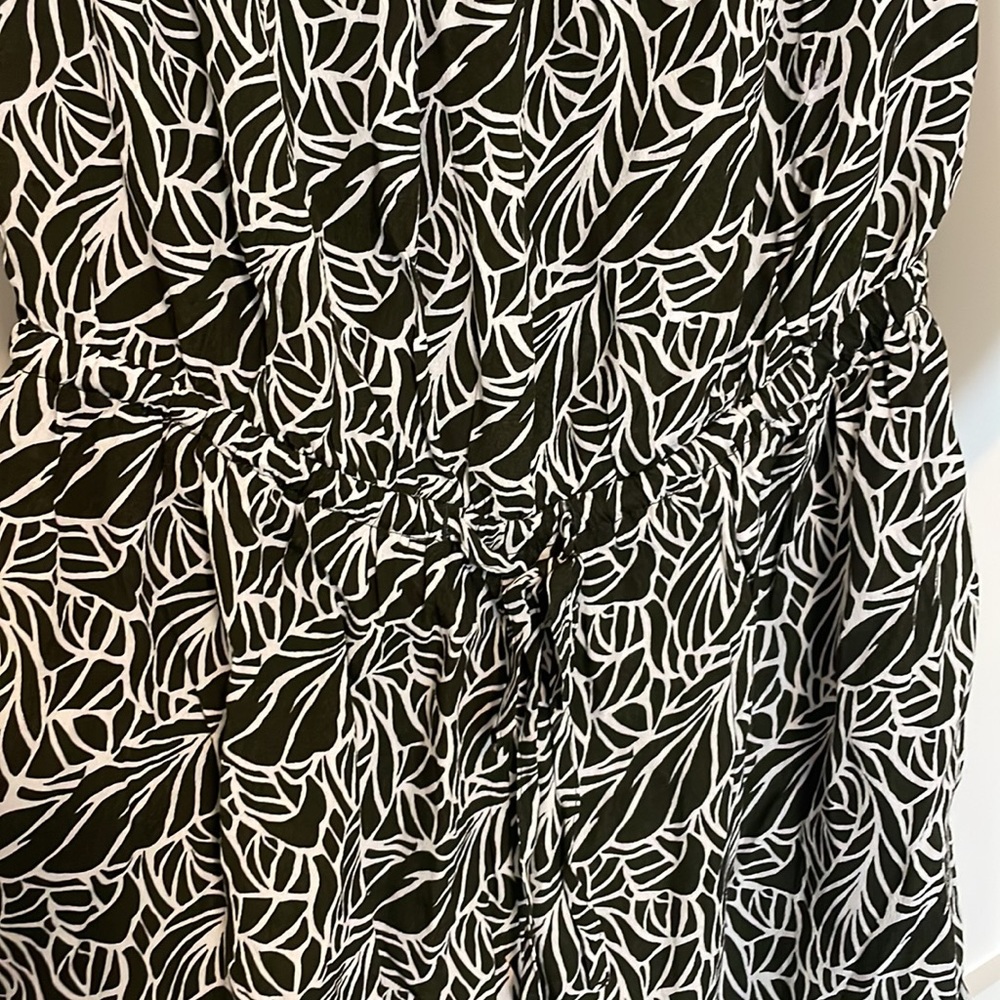 Express Romper - Picture 2 of 4